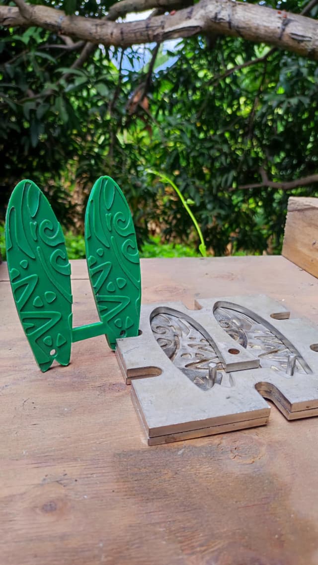 Services and Molds